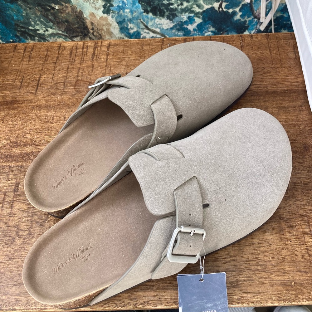 Universal thread Clogs